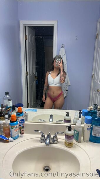 tinyasainsole Голи Изтичания OnlyFans Снимки 2