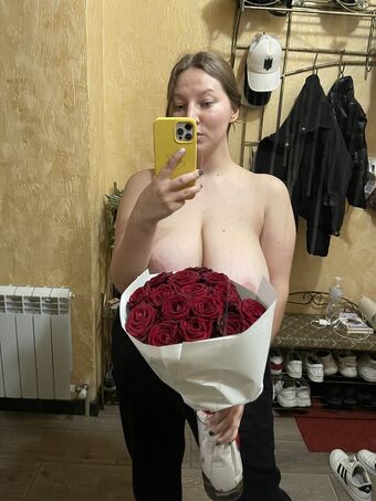 TKristina Голи Изтичания OnlyFans Снимки 16