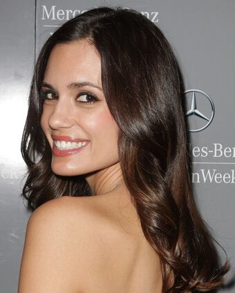Torrey DeVitto Голи Изтичания OnlyFans Снимки 28