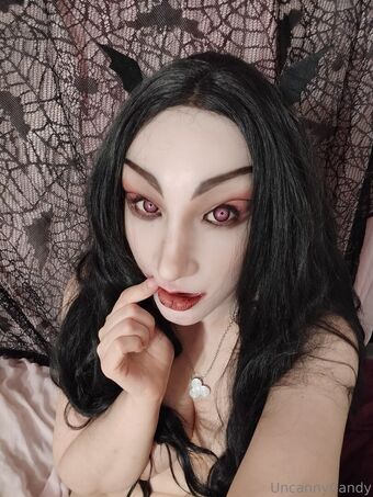 uncannycandy Голи Изтичания OnlyFans Снимки 20