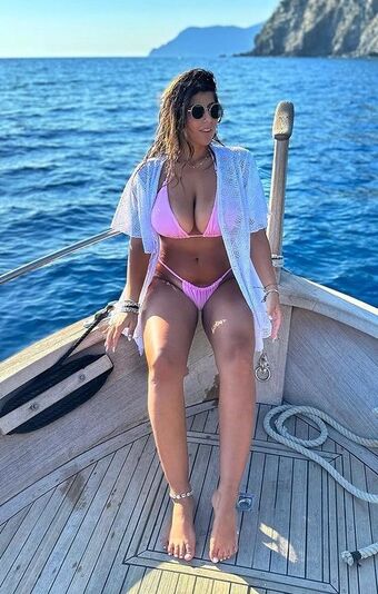 Valentina De Nucci Голи Изтичания OnlyFans Снимки 27