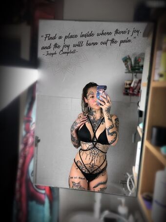 Vampvirja Голи Изтичания OnlyFans Снимки 2