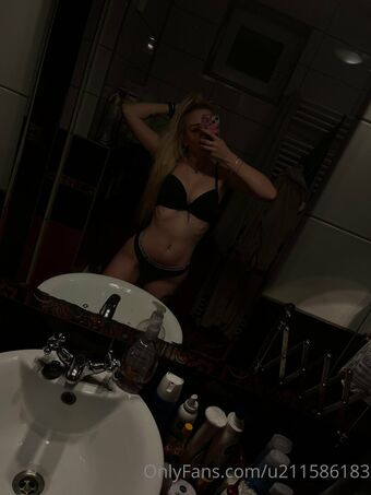 Vanessa2255