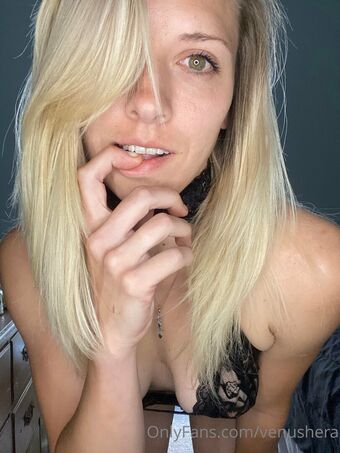 venushera Голи Изтичания OnlyFans Снимки 19