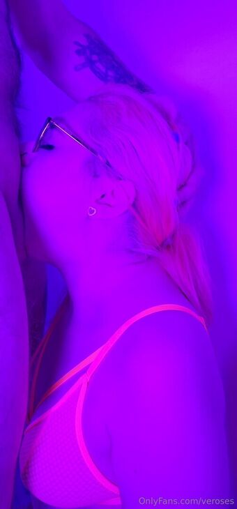 Veroses Голи Изтичания OnlyFans Снимки 4