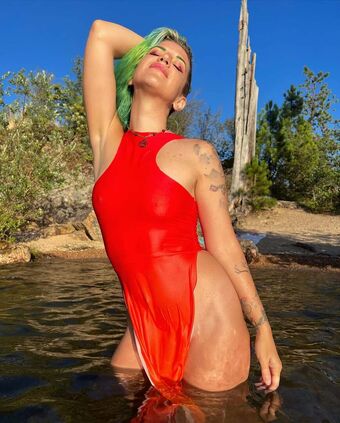 Violet Bombs Голи Изтичания OnlyFans Снимки 44