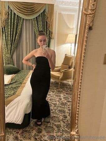 whitewee Голи Изтичания OnlyFans Снимки 11
