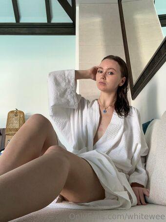 whitewee Голи Изтичания OnlyFans Снимки 14