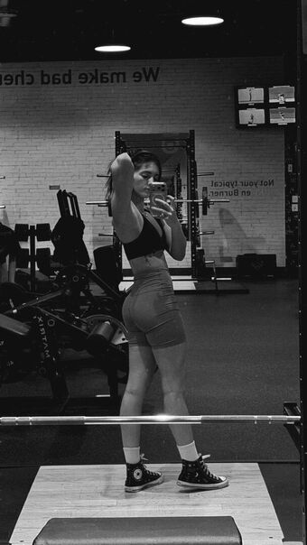 Willow Shields Голи Изтичания OnlyFans Снимки 224