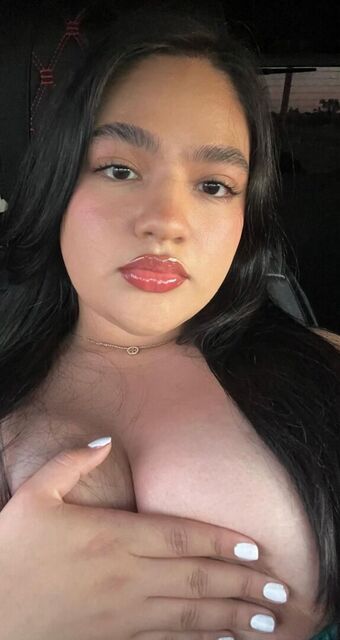 Yaniville Голи Изтичания OnlyFans Снимки 1
