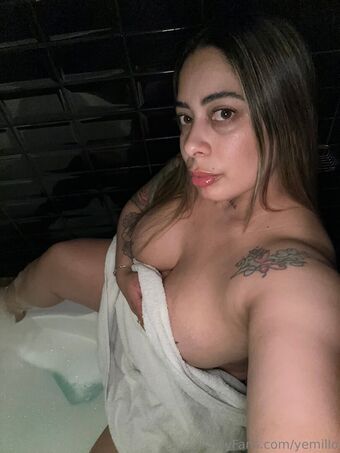 yemillo Голи Изтичания OnlyFans Снимки 23