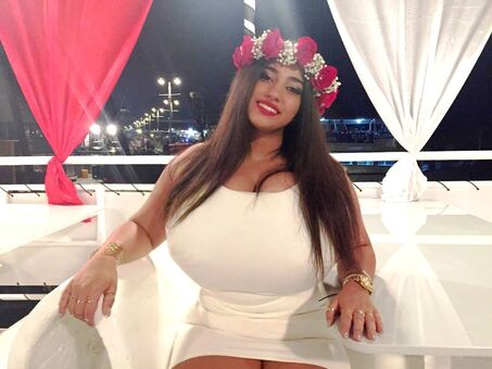 Yuval Голи Изтичания OnlyFans Снимки 47
