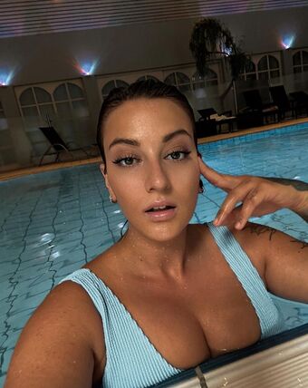 Yvimustang Голи Изтичания OnlyFans Снимки 9