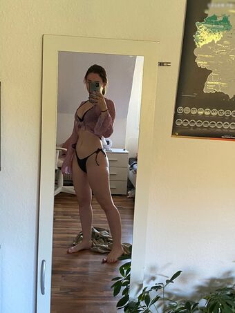 Zarahchan Голи Изтичания OnlyFans Снимки 30