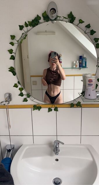 Zarahchan Голи Изтичания OnlyFans Снимки 37