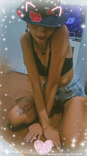 Zeritiz Голи Изтичания OnlyFans Снимки 4