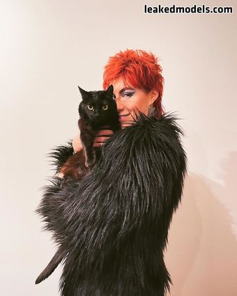 Danikaxix