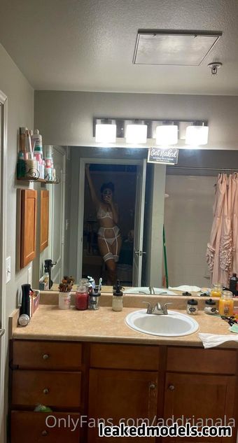 Addrianala Голи Изтичания OnlyFans Снимки 3